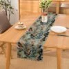 De Groen Home Bedrukt Velvet Textiel Tafelloper - Bloemen Op Licht Blauw - Fluweel - Runner 45x220 2 De Groen Home Bedrukt Velvet Textiel Tafelloper - Bloemen Op Licht Blauw - Fluweel - Runner 45x220 -Bormioli Rocco winkel 1200x1200 131