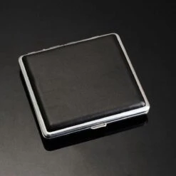 Merkloos Stevig Sigarettendoosje - Sigarettenhouder 20 Sigaretten - Sigaretten Houder - Sigaret - Zwart Sigaretten Doosje - Metaal - Sigaretten Opbergdoosje - Sigaretten Box