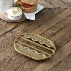 Riviera Maison Onderzetter Voor Pannen, Hamburger - Classic Burger Trivet - Goud - Aluminium - 1 Stuk 7 Riviera Maison Onderzetter Voor Pannen, Hamburger - Classic Burger Trivet - Goud - Aluminium - 1 Stuk -Bormioli Rocco winkel 1200x1200 364