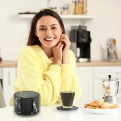 Castagnola Lederen Onderzetters Met Houder – Onderzetters Voor Glazen – Onderzetters Design – Onderzettersset – Drink Onderzetters – Leder – Leren Onderzetters – Set Van 16 – Zwart/Wit -Bormioli Rocco winkel 1200x1200 470