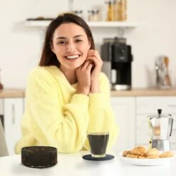 Castagnola Lederen Onderzetters Met Houder – Onderzetters Voor Glazen – Onderzetters Design – Onderzettersset – Drink Onderzetters – Leder – Leren Onderzetters – Set Van 6 – Zwart/Goud 12 Castagnola Lederen Onderzetters Met Houder – Onderzetters Voor Glazen – Onderzetters Design – Onderzettersset – Drink Onderzetters – Leder – Leren Onderzetters – Set Van 6 – Zwart/Goud -Bormioli Rocco winkel 1200x1200 558