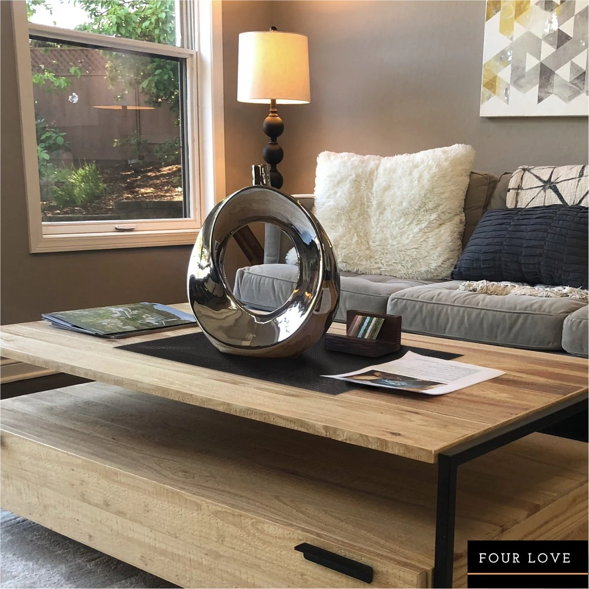 Four Love Placemats Kunststof - Kleur Zwart - Set Van 4 Stuks - Anti Slip Tafelbeschermer - Tafel Decoratie - Housewarming Cadeau - 45 X 30 Cm 9 Four Love Placemats Kunststof - Kleur Zwart - Set Van 4 Stuks - Anti Slip Tafelbeschermer - Tafel Decoratie - Housewarming Cadeau - 45 X 30 Cm - Afbeelding 7