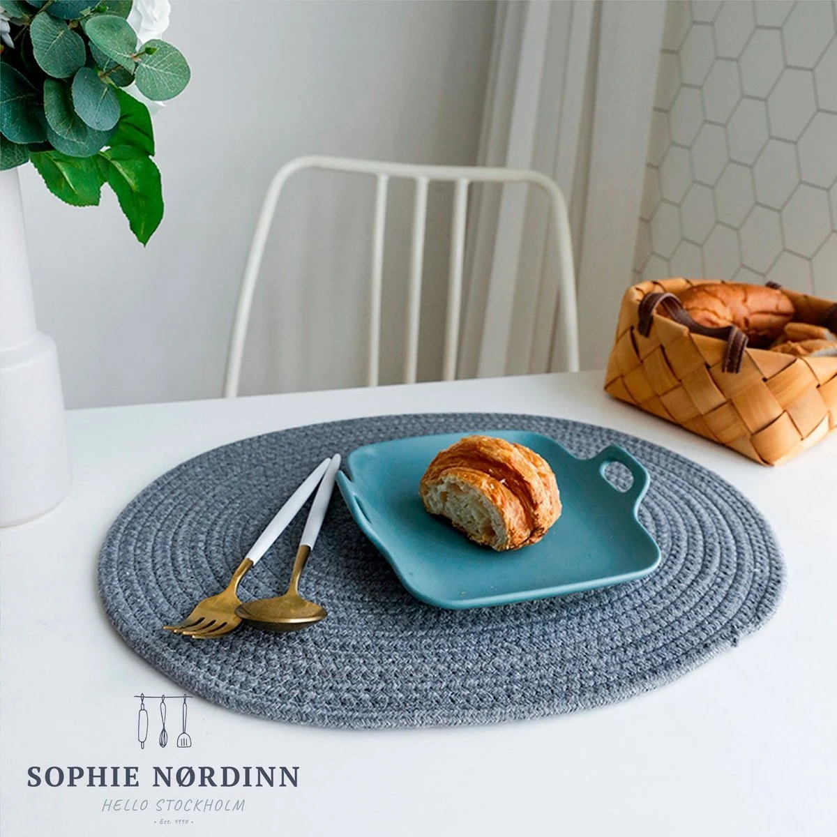 Placemats Van Sophie Nordinn® - Placemat Abisko (Donkergrijs) - Set (4 Stuks) Van Katoen - 43 Cm X 34 Cm 4 Placemats Van Sophie Nordinn® - Placemat Abisko (Donkergrijs) - Set (4 Stuks) Van Katoen - 43 Cm X 34 Cm - Afbeelding 2