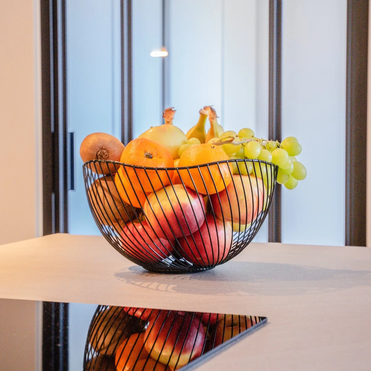 Fruitschaal Zwart – Fruitmand – Metaal – Modern – Medium – 25cm - Baulk® 10 Fruitschaal Zwart – Fruitmand – Metaal – Modern – Medium – 25cm - Baulk® - Afbeelding 8