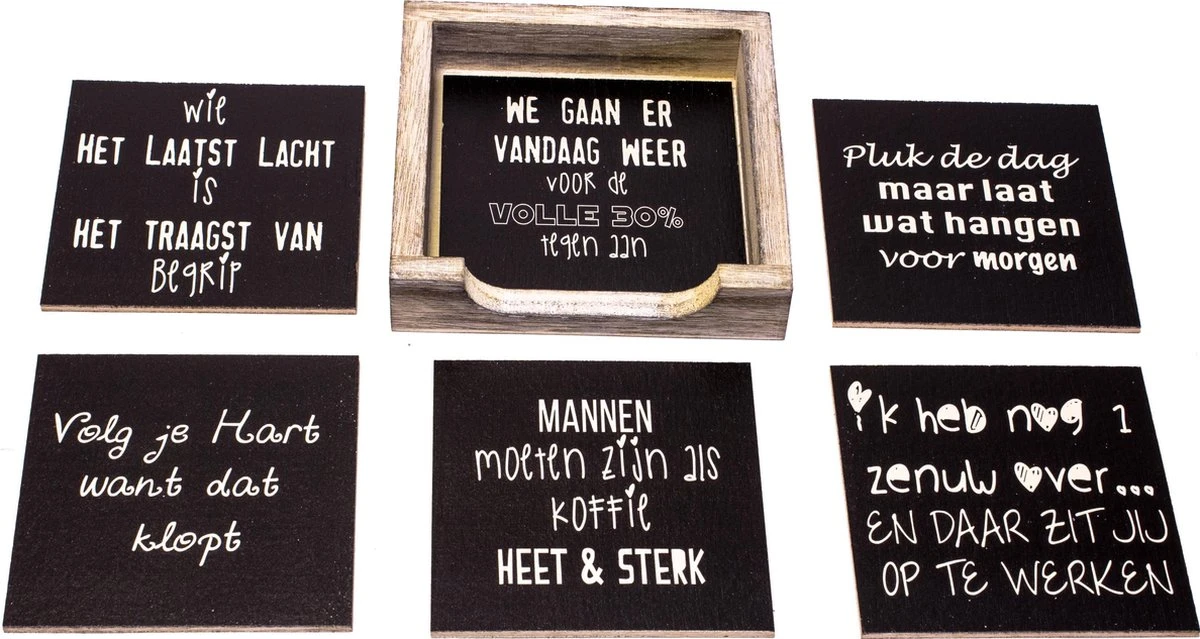 Onderzetters Voor Glazen - Set Nr 6 Onderleggers - Hout - Leuke Onderzetters Met Tekst , Zwarte , 6 Stuks Met Een Houder 2 Onderzetters Voor Glazen - Set Nr 6 Onderleggers - Hout - Leuke Onderzetters Met Tekst , Zwarte , 6 Stuks Met Een Houder