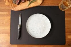 Jay Hill Placemats - Vegan Leer - Zwart - 46 X 33 Cm - 6 Stuks 13 Jay Hill Placemats - Vegan Leer - Zwart - 46 X 33 Cm - 6 Stuks -Bormioli Rocco winkel 1200x800 65