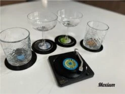 Merkloos Vinyl Platen Onderzetters Met Platenspeler - 6 Stuks - LP Onderzetters - Onderzetters Voor Glazen - Anti-Slip - Vinyl - Platenspeler - Langspeelplaat - Rond - Vintage - Party - Muziek - Glazenonderzetter - Platen 24 Merkloos Vinyl Platen Onderzetters Met Platenspeler - 6 Stuks - LP Onderzetters - Onderzetters Voor Glazen - Anti-Slip - Vinyl - Platenspeler - Langspeelplaat - Rond - Vintage - Party - Muziek - Glazenonderzetter - Platen -Bormioli Rocco winkel 1200x901 1