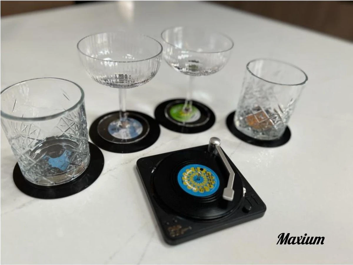 Merkloos Vinyl Platen Onderzetters Met Platenspeler - 6 Stuks - LP Onderzetters - Onderzetters Voor Glazen - Anti-Slip - Vinyl - Platenspeler - Langspeelplaat - Rond - Vintage - Party - Muziek - Glazenonderzetter - Platen 12 Merkloos Vinyl Platen Onderzetters Met Platenspeler - 6 Stuks - LP Onderzetters - Onderzetters Voor Glazen - Anti-Slip - Vinyl - Platenspeler - Langspeelplaat - Rond - Vintage - Party - Muziek - Glazenonderzetter - Platen - Afbeelding 10