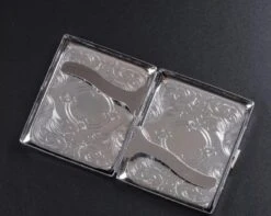 Merkloos Luxe Sigarettenhouder - Sigaretten Box 3 - Sigaretten Opbergdoosje - Sigaretten Koker Metaal - 20 Sigaretten - Cigarettecase -Bormioli Rocco winkel 1200x957