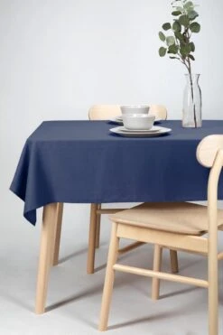 Merkloos Tafellaken-Tafelzeil - Dordogne 140x250cm Poly/katoen Blauw 9 Merkloos Tafellaken-Tafelzeil - Dordogne 140x250cm Poly/katoen Blauw -Bormioli Rocco winkel 799x1200