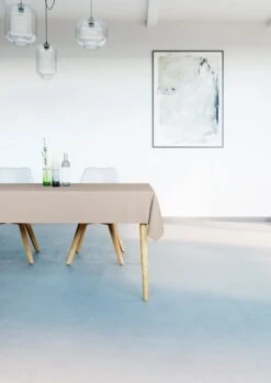 Mistral Home - Tafelkleed Waterafstotend -150x250 Cm - Beige