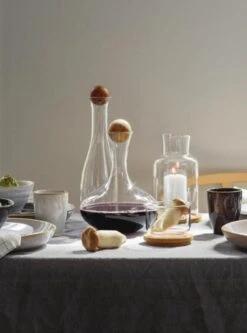 Sagaform - Nature - Wijn Karaf Met Eiken Stopper 15 Sagaform - Nature - Wijn Karaf Met Eiken Stopper -Bormioli Rocco winkel 889x1200