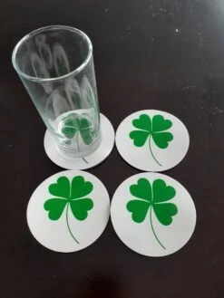 Akyol - Klavertje Vier Onderzetters - Klaver Vier Onderzetter - Antislip Onderzetter - 4 Stuks